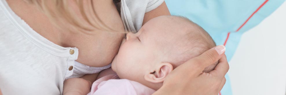 [Translate to english australien:] All about breastfeeding