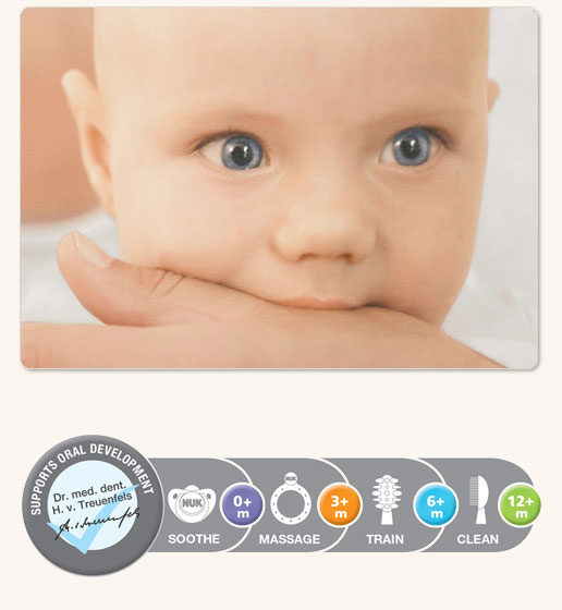 [Translate to english australien:] first teeth