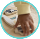 [Translate to English (Australia) (Reborn) nuk.com.au:] Hand grabbing toy