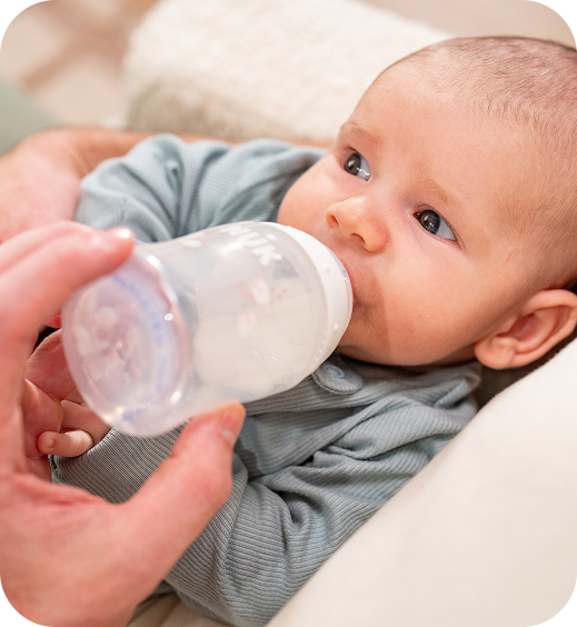 [Translate to English (Australia) (Reborn) nuk.com.au:] Mother with Baby and Baby bottle