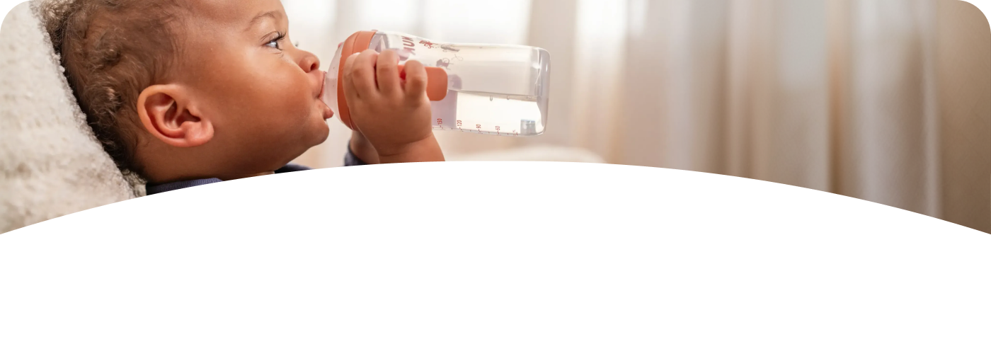 [Translate to English (Australia) (Reborn) nuk.com.au:] Baby with Learner bottle