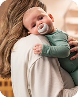 [Translate to English (Australia) (Reborn) nuk.com.au:] Mother with Baby and soother