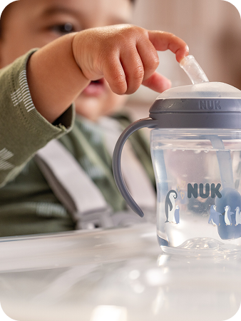 [Translate to English (Australia) (Reborn) nuk.com.au:] Baby with Learner Straw