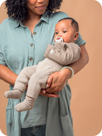 [Translate to English (Australia) (Reborn) nuk.com.au:] Mother with Baby and soother